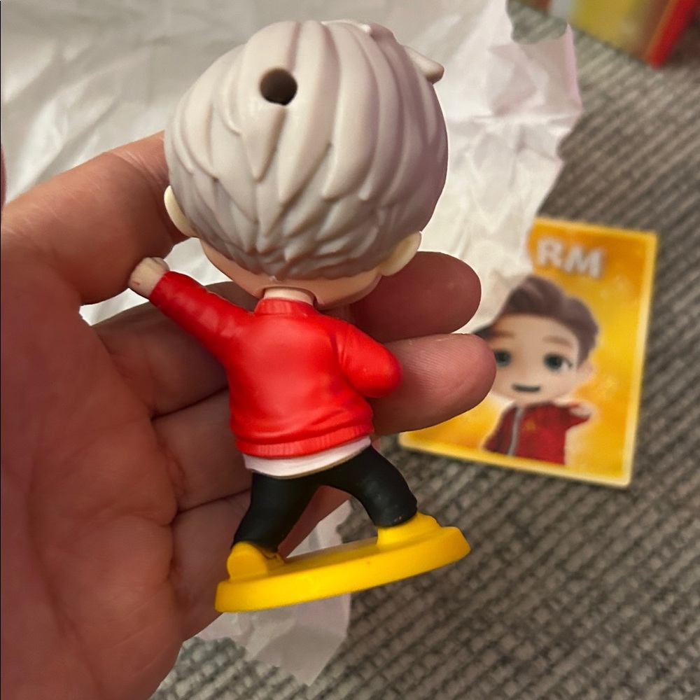 🟣 5/$15 McDonald’s tiny Tan figurine RM K pop NEW encore edition BTS - Picture 4 of 8